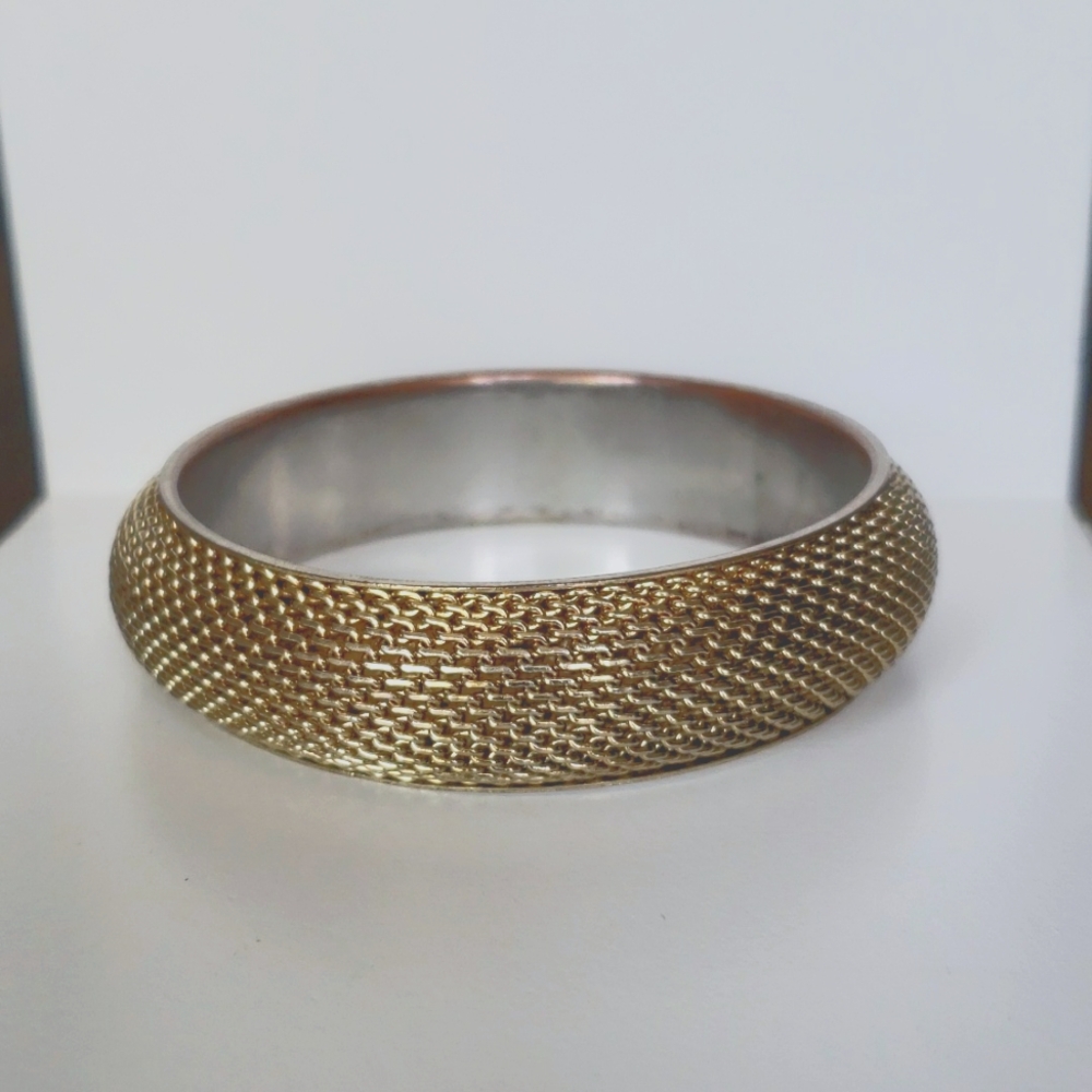 Mesh 3/4" Gold Textured Bangle Bracelet